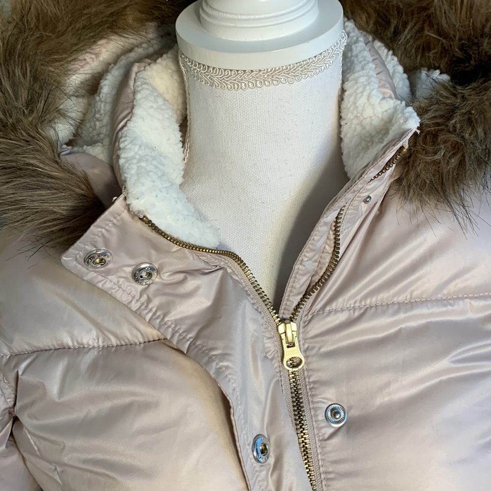 Old Navy Girls Puffer Jacket - Picture 2 of 7